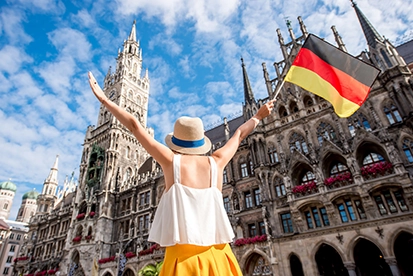 central square in front of the town hall building in Munich